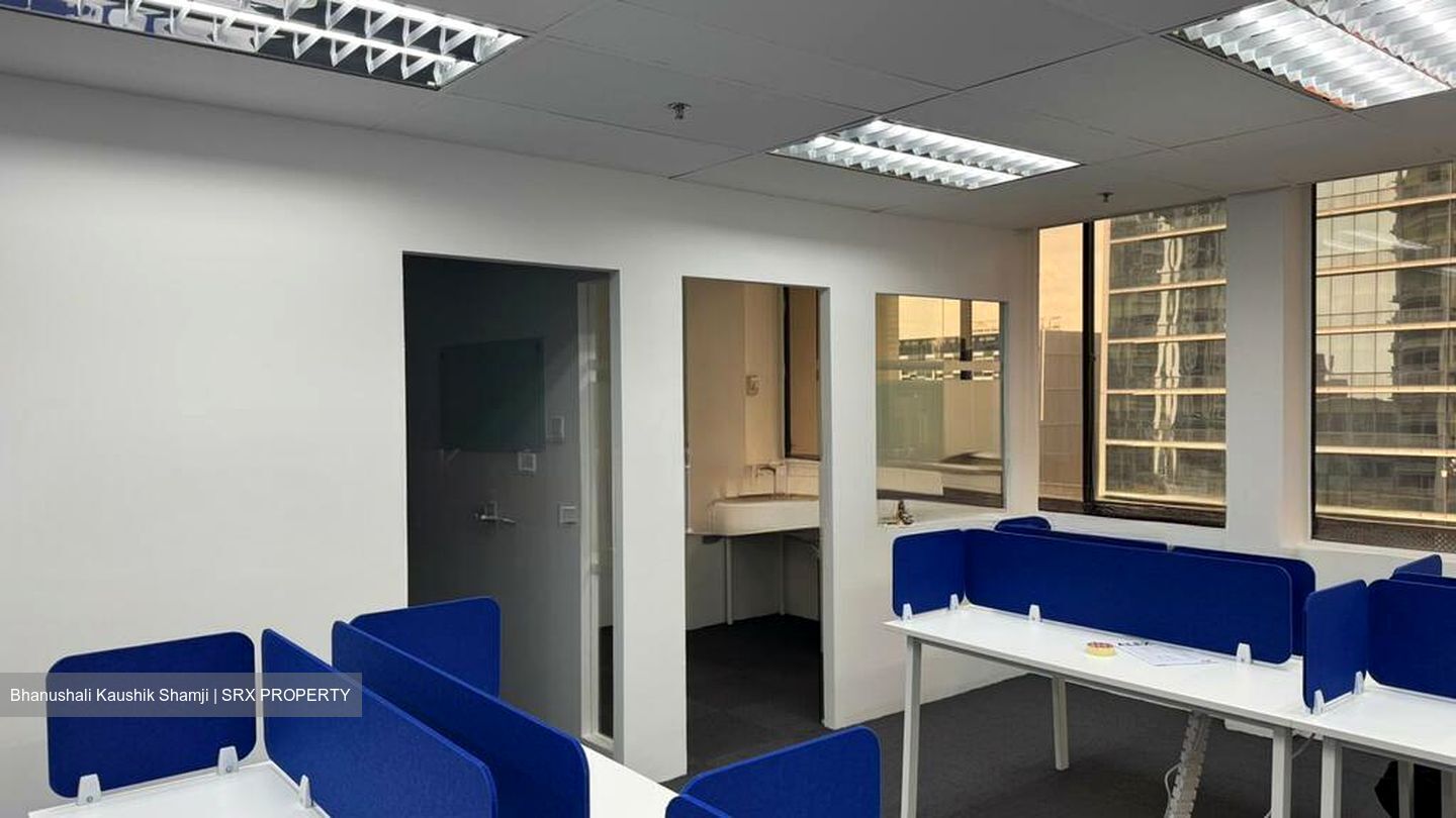 International Plaza (D2), Office #524488171